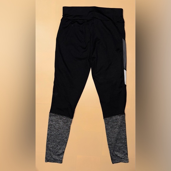 Lot of 2 Womens Athletic Fit Ankle Leggings; Size S/M; Unbranded - Picture 3 of 5